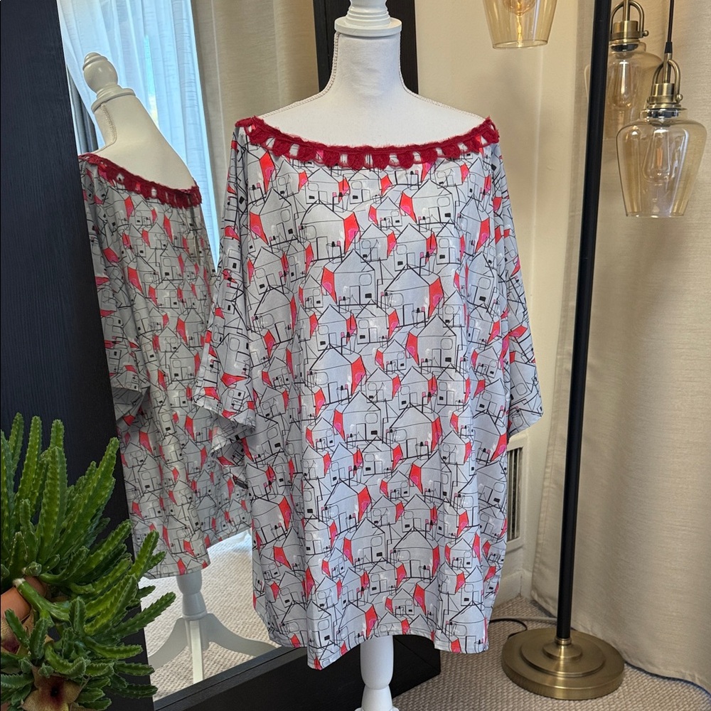 Save The Queen Red and Gray Geometric Top